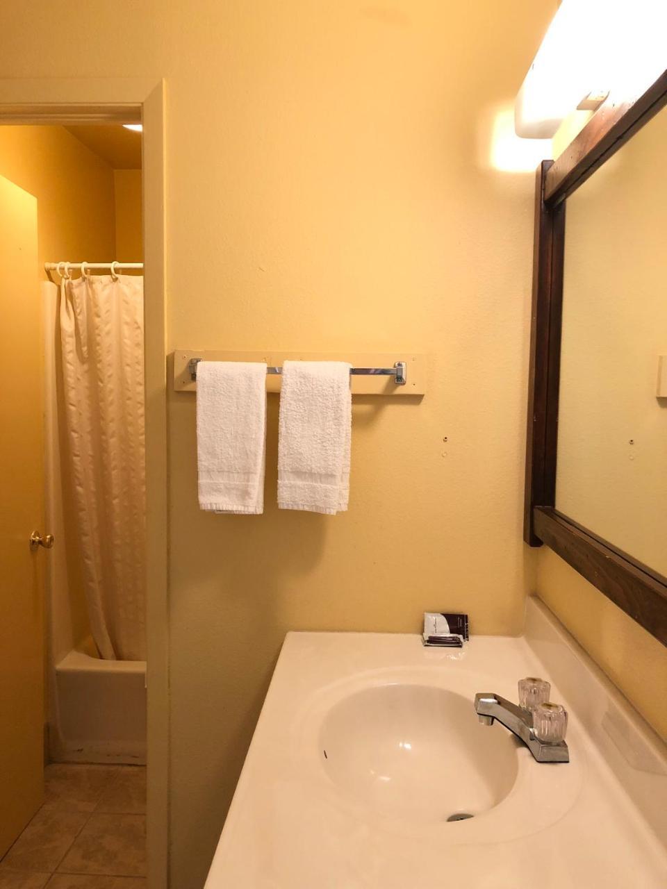 Deluxe Inn Motel Sparks Luaran gambar